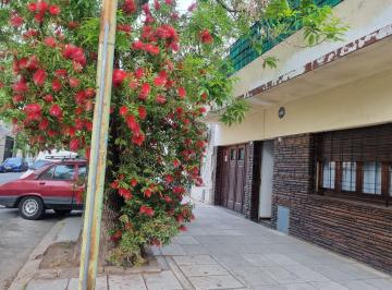 Casa · 231m² · 5 Ambientes · 1 Cochera · Venta Casa/lote 5 Amb C/coch/patio/terr. Paternal