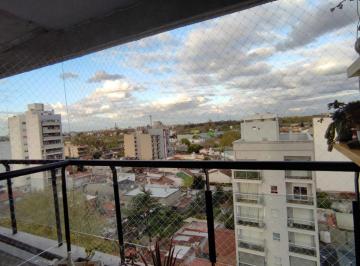 Departamento · 42m² · 2 Ambientes · Alquiler Dto 2 Amb C/balcon Caseros Centro