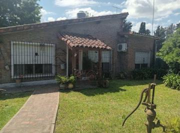 Casa · 140m² · 5 Ambientes · 1 Cochera · Casa en Venta en Tortuguitas 5 Amb C/2 Cocheras