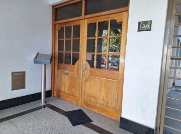 Departamento · 76m² · 3 Ambientes · 1 Cochera · Venta Semipiso 2 Dorm. Centrico C/cochera