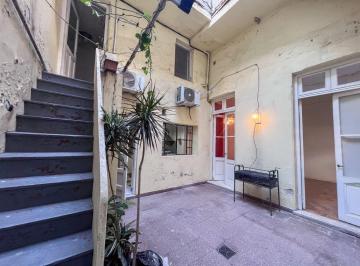PH · 70m² · 3 Ambientes · Venta PH 3 Amb con Patio en Almagro Bajas Expensas