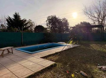 Quinta vacacional · 201m² · 6 Dormitorios · 1 Cochera · Complejo en Venta en 9 de Julio