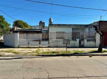 PH · 78m² · 3 Ambientes · PH en Venta en Pergamino en Centenario