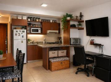 PH · 41m² · 2 Ambientes · PH 2 Amb Al Fte C/balcon P Patricios Apto Credit0