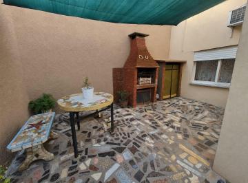 Casa · 129m² · 5 Ambientes · 1 Cochera · Venta Casa 5 Ambientes Lomas del Mirador Terraza