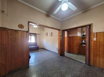 Casa · 162m² · 4 Ambientes · Venta Casa Multifamiliar Lote Terreno Propio 249 m