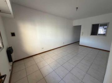 Departamento · 48m² · 2 Ambientes · 1 Cochera · Ideal Inversion - Depto Pb con Cochera y Patio