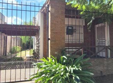 Casa · 120m² · 2 Ambientes · 2 Cocheras · Gran Oportunidad, Excelente Ubicación S a de Giles