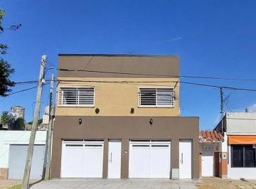 Casa · 189m² · 4 Ambientes · 2 Cocheras · Se Vende Casa en Santo Tomé