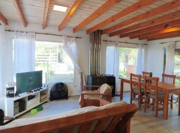 Casa · 105m² · 6 Ambientes · 1 Cochera · Venta Casa 2 Dorm y Sum 400 m Capilla del Monte