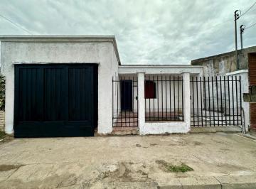 Casa · 139m² · 4 Ambientes · 1 Cochera · Venta Casa Mas Departamento en Villa El Libertador