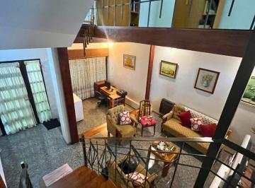 Casa · 252m² · 5 Ambientes · 3 Cocheras · Venta Casa 4 Dorm. y Cocheras Azcuenaga