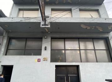 Local comercial · 580m² · 1 Cochera · Venta Local Comercial Deposito Moron