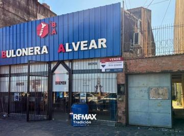 Casa · 240m² · 6 Ambientes · 1 Cochera · Local y Vivienda en Venta en Plena Zona Comercial