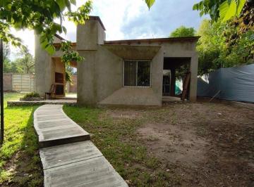 Casa · 85m² · 4 Ambientes · Casa en Venta en Vistalba (Limite Las Compuertas)