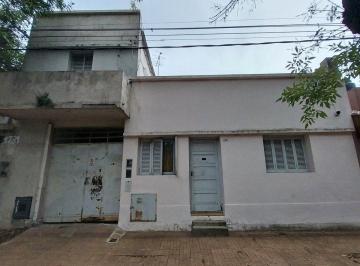 PH · 145m² · 5 Ambientes · 1 Cochera · Casa en Venta La Plata Tipo PH a Refaccionar