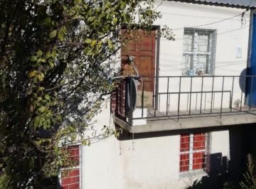 Casa · 52m² · 3 Ambientes · Casa de Dos Plantas con Gran Potencial