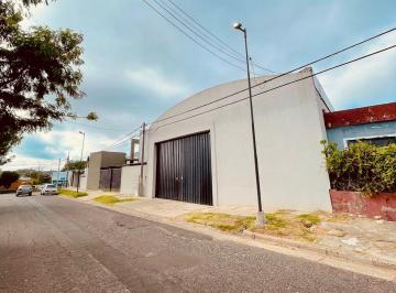 Bodega-Galpón · 284m² · Excelente Galpón con Frente a Calle Las Acacias
