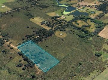 Terreno · 10000m² · Terreno de Una Hectárea en El Ensueño - Los Aromos
