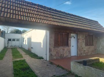 Casa · 110m² · 3 Ambientes · 3 Cocheras · Casa 3 Dorm. en Venta en La Plata