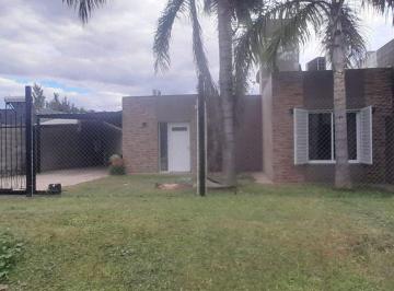 Casa · 80m² · 3 Ambientes · 1 Cochera · Vendo Casa 2 Dorm. en Plaza San Francisco