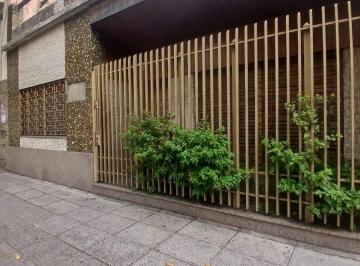 Casa · 365m² · 3 Ambientes · 1 Cochera · Venta Casa 3 Ambientes con Local Villa Lugano