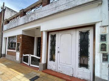 Casa · 200m² · 4 Ambientes · 1 Cochera · Venta Casa 4 Ambientes Villa Sarmiento
