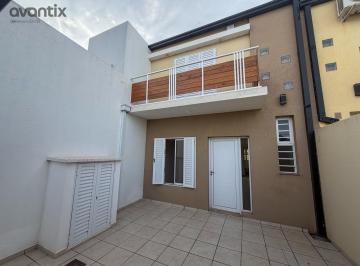 PH · 90m² · 4 Ambientes · 1 Cochera · PH en Barrio Pablo Pizzurno