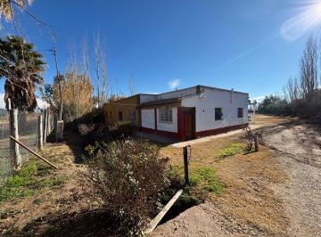 Casa · 330m² · 4 Ambientes · 2 Cocheras · Venta Casa Quincho y Gran Lote Ideal Eventos Maipú