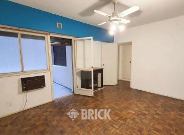 Departamento · 42m² · 2 Ambientes · Marcelo T. de Alvear Al 1900 - 50 m² Totales Impecable Patio Baño y Cocina Completos