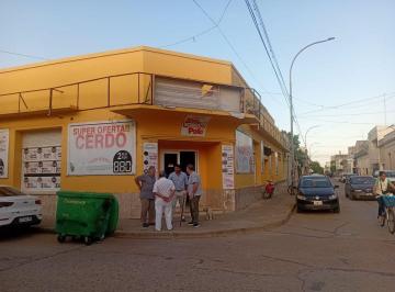 Local comercial · 754m² · 1 Cochera · Espectacular Esquina en Gualeguay
