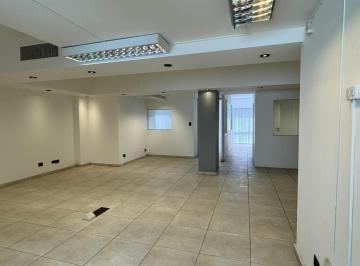 Oficina comercial · 100m² · 7 Ambientes · Gran Oficina Reciclada - Pleno Centro de Córdoba