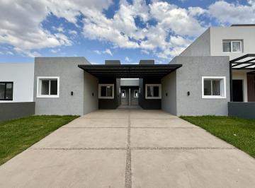 Casa · 180m² · 3 Ambientes · 1 Cochera · Docta Av Duplex 2 Dorm. 1 Planta