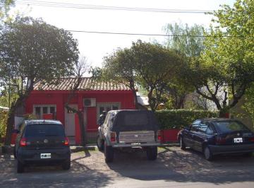 Local comercial de 4 ambientes, San Isidro · Local con 12 m de Frente y Salida a 2 Calles.