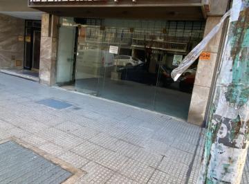 Local comercial en Alquiler   · Excelente Local Comercial en El Corazón de Villa Urquiza Av Olazabal Entre Altolaguirre y Barzana