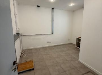 Local comercial en Alquiler de 5 ambientes Centro · Local de 200 m² en Alquiler en Centro