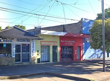 Local comercial · 99m² · 2 Ambientes · Propiedad Estratégica Sobre Av Pellegrini 2 Locales Alquilados 150 m² Libres/desarrollo