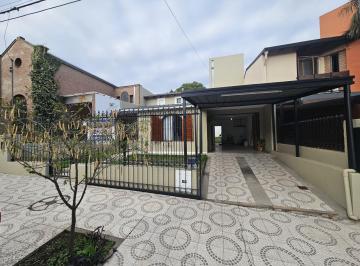Fachada · Ideal Para Familias Grandes!