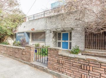 Casa · 440m² · 11 Ambientes · 4 Cocheras · Venta Casa Doble Frente 821 m Velez Sarfield a Reciclar