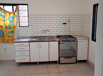 Casa de 5 ambientes, Centenario · Casa en Venta