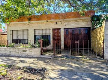 Casa · 150m² · 4 Ambientes · 1 Cochera · Casa en Venta 4 Amb + Dto 3 Amb San Isidro