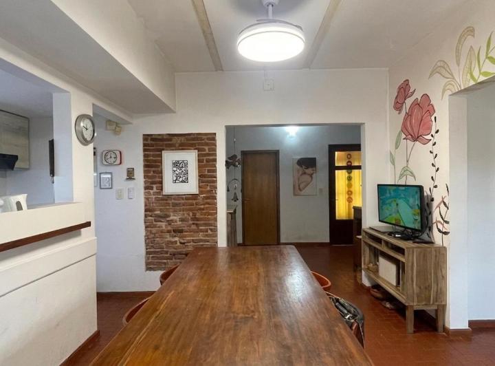 Casa · 160m² · 4 Dormitorios · 1 Cochera
