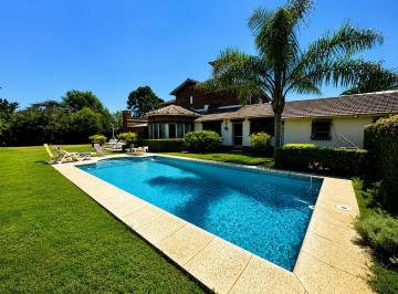Casa · 420m² · 5 Ambientes · 2 Cocheras · Venta Casa Premiun en San Miguel