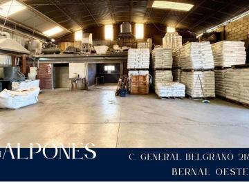 Depósito · 800m² · Esquina en Alquiler