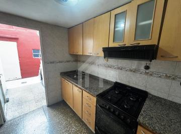 PH · 124m² · 3 Ambientes · PH en Venta a Reciclar en Versalles, Capital Federal, Buenos Aires