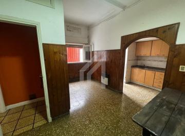 PH · 124m² · 3 Ambientes · PH en Venta a Reciclar en Versalles, Capital Federal, Buenos Aires