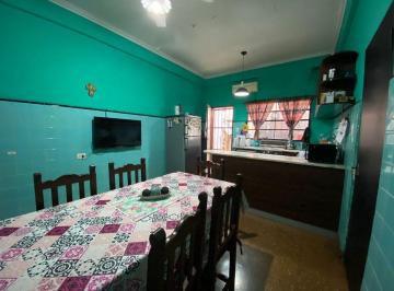 PH · 126m² · 4 Ambientes · Casa PH 4 Amb. en Venta en Moron Terraza Patio