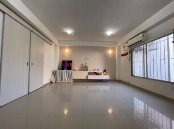PH · 150m² · 4 Ambientes · 1 Cochera · Venta PH 4 Ambientes Cochera y Patio