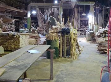 Bodega-Galpón · 900m² · Galpon en Lanus