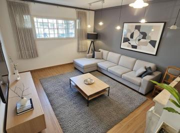 Casa · 207m² · 5 Ambientes · 1 Cochera · Casa en Venta 5 Ambientes con Terraza Coghlan